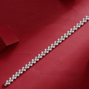 Pulsera de Diamantes Moissanite con Corte Redondo Claridad VVS y Plata de Ley 925, Color D, Claridad VVS, para Mujer, Ideal para Regalo y Fiestas - Product Image 4