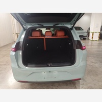 Véhicule d'occasion Li Auto L6 Max EREV Hybride SUV 2025, 12585 km, 5 places, rapport d'inspection, conduite à gauche, à vendre, exportation Chine