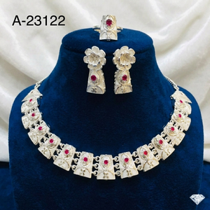 ชุดเครื่องประดับทองชุบ 24K ดีไซน์ดอกไม้ ประดับเพชรซิร์คอน จาก MOLL JEWELLERS รุ่นล่าสุด ได้รับการรับรองจากผู้เชี่ยวชาญ  สำหรับงานหมั้น - Product Image 1