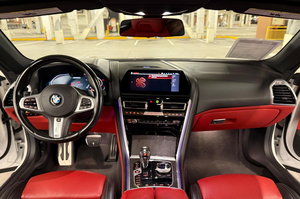 Vente en gros de voitures d'occasion hybrides BMW M850i xDrive Cabriolet pour l'exportation - Product Image 2