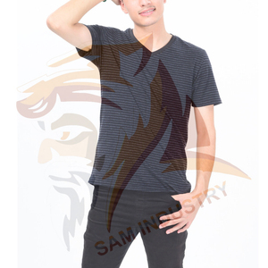 T-shirt pour homme en polyester respirant, design personnalisé, impression de logo sur mesure, séchage rapide - Product Image 4
