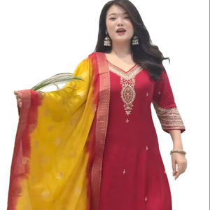 Ensemble Anarkali Kurti, bas et dupatta en fausse fourrure brodée à la main, style culturel sud-indien, élégant et joli, pour les fêtes. - Product Image 1