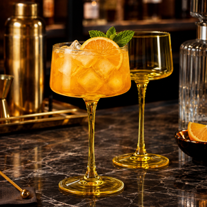 Verres à cocktail colorés en borosilicate faits à la main de 200 ml, sans plomb, coupe Martini, verrerie de bar réutilisable en gros - Product Image 1