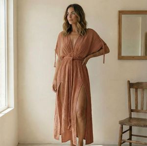 Robe longue bohème à silhouette fluide, décolleté plongeant, robe de mariée, tenue de plage, cache-maillot, prix usine - Product Image 1