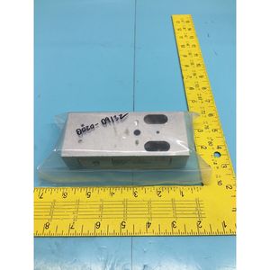ชุดประกอบวาล์วแบบร่อง AMAT 0010-09021 P5000 I/O - อุปกรณ์และชิ้นส่วนเซมิคอนดักเตอร์ระดับโลกที่เชื่อถือได้ - Product Image 1