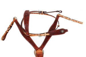 Plastron et têtière en cuir sculpté style Western avec paillettes |   Harnais pour cheval en acier inoxydable |   Équipement d'équitation de course OEM - Product Image 2