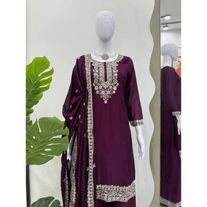 Hermoso Conjunto de Traje de Chifón XL para Fiestas con Detalles de Hilo y Lentejuelas - Product Image 1