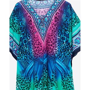 Vestido Kaftán Mini de Playa Bohemio, Ecológico, de Poliéster con Estampado Digital, Cuello en V, Transpirable y Asimétrico, de Fabricante - Product Image 2