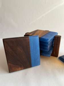 Posavasos de resina verde y madera para mesas modernas, mesas de café y base para macetas pequeñas para proteger la superficie, de la India. - Product Image 5