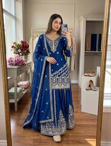ชุดเดรสยาวแบบ Anarkali ผ้าไหมปักลายสีน้ำเงิน พร้อมผ้าคลุมไหล่ ชุดประจำชาติอินเดีย-ปากีสถานสำหรับผู้หญิง - Product Image 1