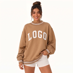 Sweat-shirt à col montant personnalisé brodé en coton doux, style streetwear, pull molletonné oversize pour femme - Product Image 1