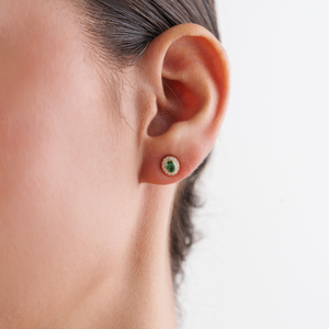 Venta Directa de Fábrica, Pendientes de Halo con Diamantes y Esmeralda con Diseño Minimalista para Chicas, Oro Amarillo de 14K, Regalo de Graduación - Product Image 2