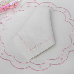 Juego de Manteles Individuales y Servilletas de Lino de Lujo Personalizados al por Mayor, Lavables, con Bordado de Planta Tradicional y Corazón Rosa, con Borde Festoneado, para Boda - Product Image 3