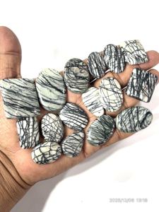 Jaspe toile d'araignée naturel, pierres précieuses brutes, cabochons, formes et tailles variées, environ 20 à 30 mm - Product Image 4