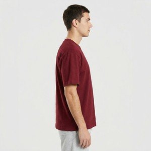 Camiseta Premium de Algodón Borgoña Oversize para Hombre, Cuello Redondo Casual, Estilo Urbano, Moda de Verano, Ajuste Relajado, Top Esencial - Product Image 3