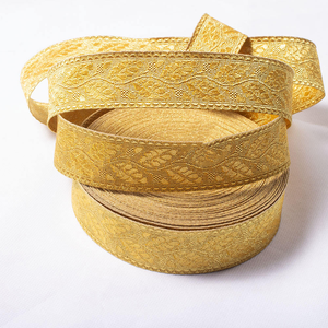 Filigranes de qualité supérieure pour uniformes de cérémonie : fils Mylar et tresses métalliques, motifs feuille de chêne et feuille de frêne, garniture en dentelle dorée, galon - Product Image 1