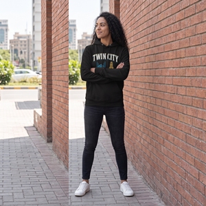 Sweat-shirt à capuche noir pour femme Twin City, en coton, avec logo imprimé, décontracté, pour l'automne, à manches longues, en tricot - Product Image 2