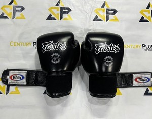 สายรัดข้อมือหนังแท้สีดำ Fairtex สำหรับถุงมือชกมวยไทย คิกบ็อกซิ่ง สำหรับผู้ใหญ่ ยูนิเซ็กซ์ รุ่น CP-BG-102 - Product Image 4