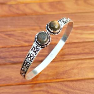 Elegantes Brazaletes de Labradorita Natural con Baño de Plata, Estilo Étnico Unisex, para Meditación, Reiki y Sanación, Disponibles de Fábrica - Product Image 6