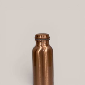Bouteille d'eau en cuivre pur Ayur Classic de Indian Exports International - Product Image 3