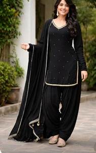 Ensemble traditionnel indien et pakistanais pour femmes, en velours noir, avec broderie, coupe ample, longueur au sol, tenue décontractée. - Product Image 6