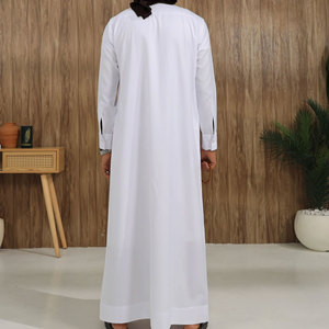 Custom <b>Thobe</b> OEM Manufacturer Traditional Islamic Robe High Quality Fabric for Clothing Brands and Bulk Orders - Product Image 5