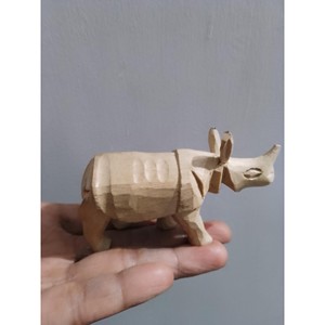 Figura de rinoceronte de madera tallada a mano |   Artículo Coleccionable Artesanal de Moradabad |   Venta al por Mayor - Product Image 1