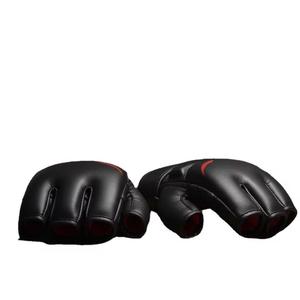 Gants de boxe Muay Thai et MMA en cuir PU personnalisés de haute qualité, légers, respirants et à lacets pour les arts martiaux et la boxe - Product Image 2