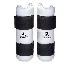 สนับแข้งเทควันโดคุณภาพสูง วัสดุหนัง เป็นมิตรกับสิ่งแวดล้อม น้ำหนักเบา ปรับแต่งได้ ใช้งานง่าย ปลอดภัย ผลิตในประเทศปากีสถาน - Product Image 2