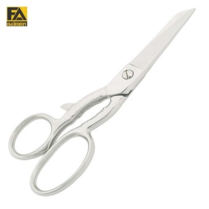 Ciseaux de manucure en acier inoxydable OEM/ODM avec lame inférieure dentelée, pointe acérée, manche rond, durables pour les soins des ongles des adultes - Product Image 1