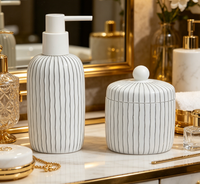 Ensemble d'accessoires de salle de bain en céramique personnalisable, moderne et simple, kit de décoration de salle de bain en céramique personnalisé pour la maison et l'hôtel