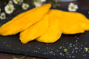 Mangue 100% Qualité naturelle Saveur distinctive et texture moelleuse Arôme subtil Mangue séchée congelée à la vente chaude Mélange naturel - Product Image 5