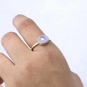 Bague en argent sterling 925 avec apatite bleue naturelle, sertie à la main, style tendance, bijoux fantaisie, vente en gros - Product Image 2