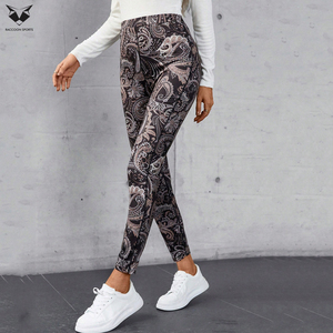 OEM Service With Stretchable & Comfortable Wholesale Rate Latest Style Outdoor Wear Women Fitness Leggings Suitable For Summer - Product Image 4