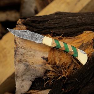 Couteau pliant en acier Damas de qualité industrielle Nordic Forge, manche en bois Pakka olive, embout en laiton, étui, couteau de chasse EDC de poche - Product Image 4
