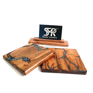 Posavasos de resina de madera rústica Juego de posavasos cuadrados de madera de acacia hechos a mano con incrustaciones de epoxi azul para decoración de Bar y cocina en casa - Product Image 5