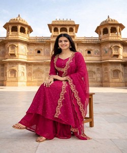 ชุดเลเฮนกาปักลายดิ้นฝ้ายวิชิตร้าสุดหรู พร้อมผ้าคลุมไหล่ สวมใส่สบาย ราคาขายส่ง คุณภาพเยี่ยม แห้งเร็ว สีชมพู - Product Image 4