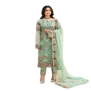 Collection de mariage en mousseline de soie 3 pièces de luxe pour adultes, broderie lourde pour femmes, Ramsha CHEVRON 8, costumes à col prêt à l'emploi - Product Image 1