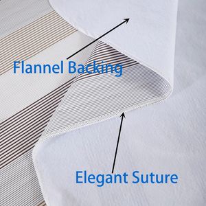 Nappe en vinyle résistante avec envers en flanelle, imperméable - Product Image 1