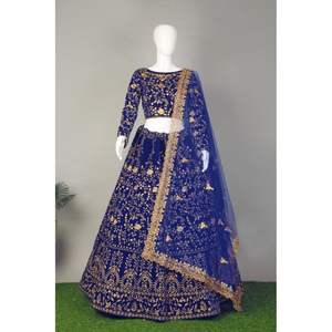 TAFETA VELOURS LEHENGA CHOLI sur BRODERIE FILET LOURD DUPATTA SEMI COUDU Pishwas/Anarkali - Product Image 1