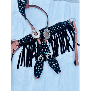 Ensemble de têtière et de collier de poitrine en cuir noir style western pour cheval, avec conchos en strass turquoise et franges, équipement équestre - Product Image 6