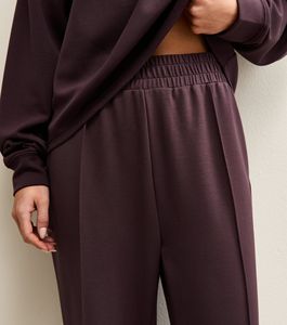 Ensemble de survêtement personnalisé pour femme avec sweat à capuche court et pantalon droit en molleton - Product Image 6