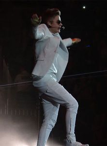 Pantalones de Cuero de Justin Bieber - Product Image 3