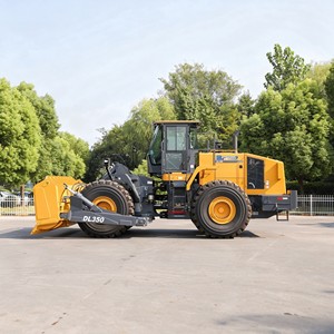 Nouveau bulldozer sur roues DL350 à couple élevé, alimenté au diesel, avec pompe et moteur pour les chantiers miniers et la construction routière - Product Image 4