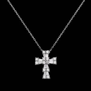 Pendentif Croix Moissanite Glacée en Argent 925 avec Sertissage à Griffes, Breloque Religieuse, Collier Unisexe pour Femme - Product Image 3
