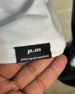 เสื้อยืดสตรีทแวร์พิมพ์ลายแบบกำหนดเอง สไตล์วินเทจหนักแน่น ผ้าฝ้าย 100% ทรงบ็อกซี่ พิมพ์ลายกราฟิกแบบ DTG ตัดเย็บทรงครอป ประดับคริสตัล ล้างสีแบบแอซิดวอช - Product Image 6