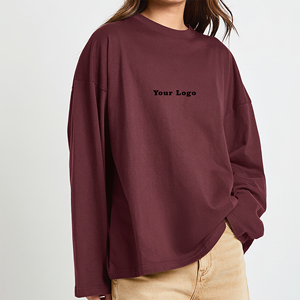 T-shirt femme luxe surdimensionné 220 GSM, manches longues, épaules tombantes, style hip hop, logo imprimé DTF personnalisé, streetwear. - Product Image 1