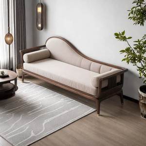 Canapé-lit en bois de style mid-century moderne avec coussin crème, dossier solide, meubles de salon faits à la main - Product Image 1