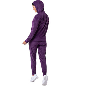 Survêtements pour femmes à prix abordable, coupe ajustée professionnelle, décontractés, pour la gym, vente chaude, avec logo personnalisé - Product Image 2
