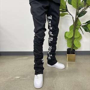 Pantalon de jogging bleu déchiré et évasé pour homme, coupe skinny, avec logo personnalisé de haute qualité - Product Image 5